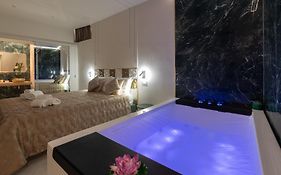 Taozen Apartments